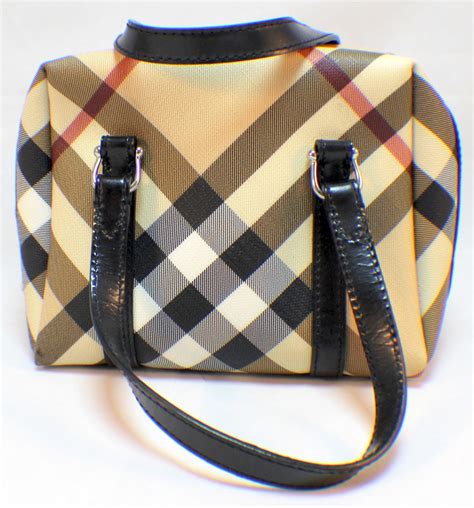 burberry plaid colors|what is Burberry nova check.